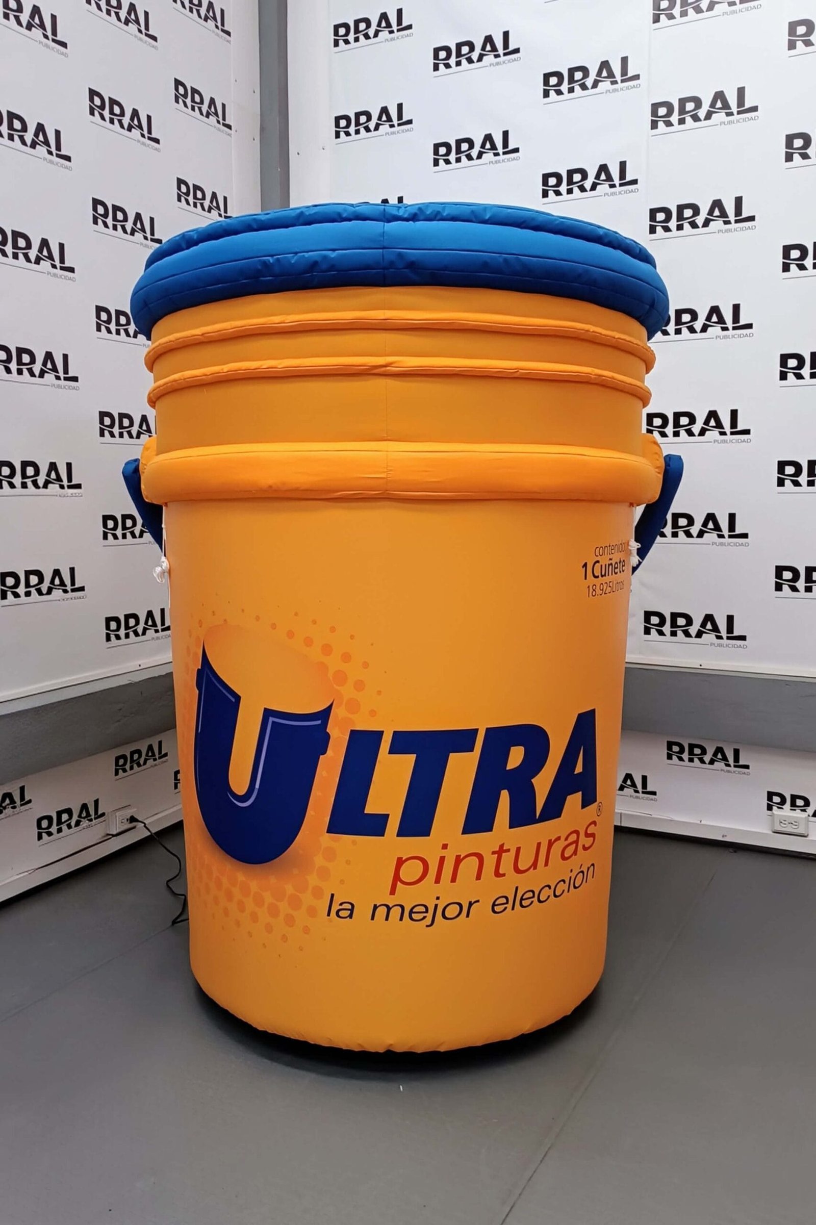Cubeta de pintura